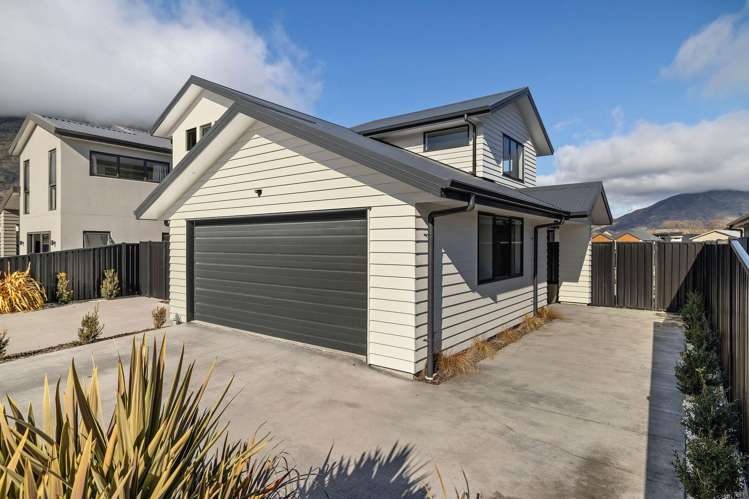 37 Peterley Road Lower Shotover_27