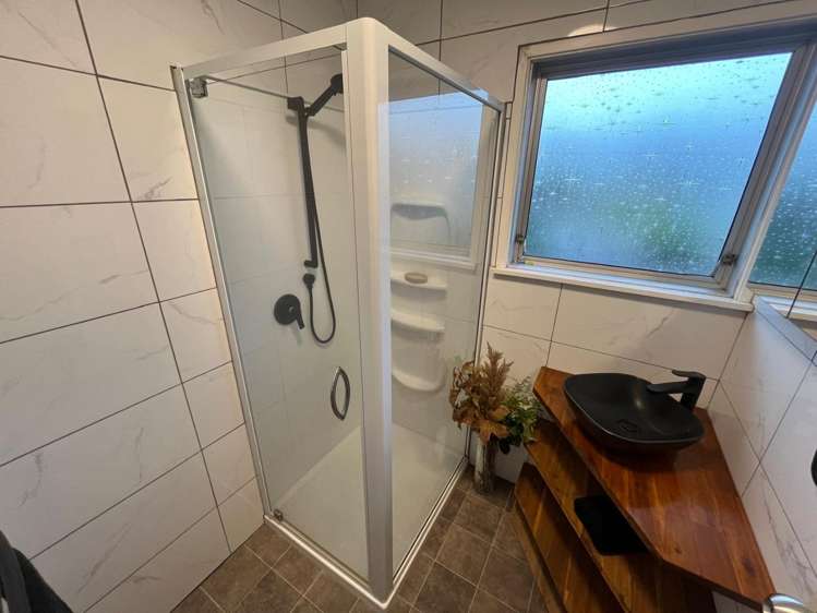 4/305 Great North Road Henderson_6