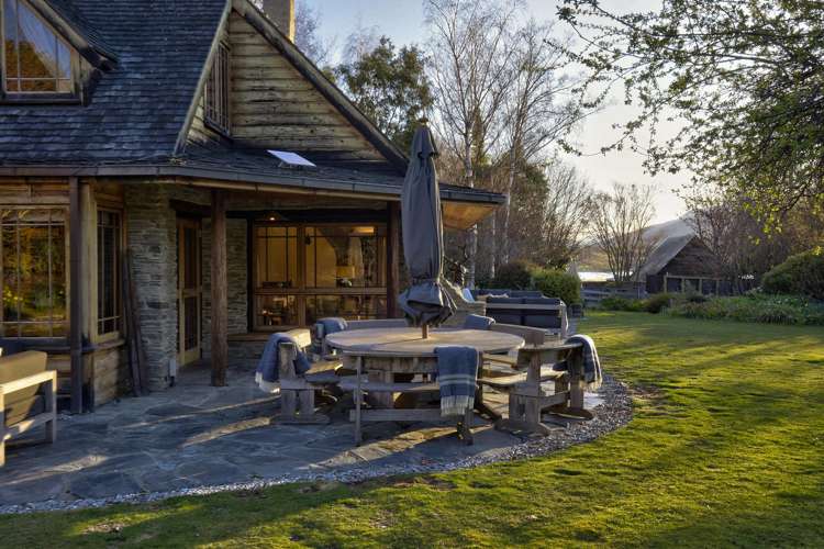 11 Arrowtown-Lake Hayes Road Lake Hayes_5