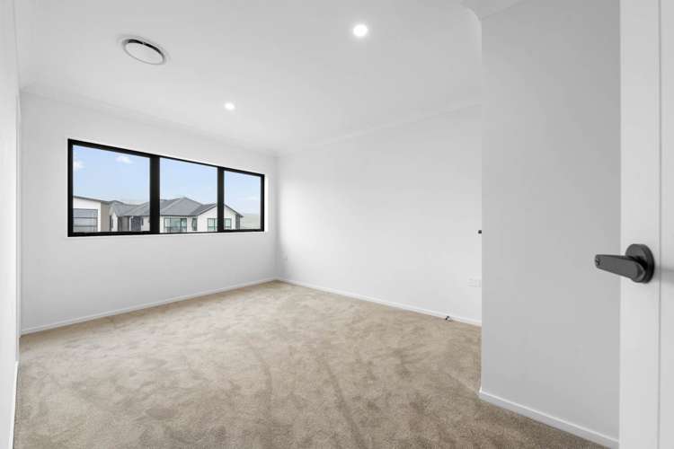 5 Ridgehill Rise Flat Bush_10