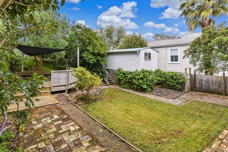 9 High Street Devonport_16