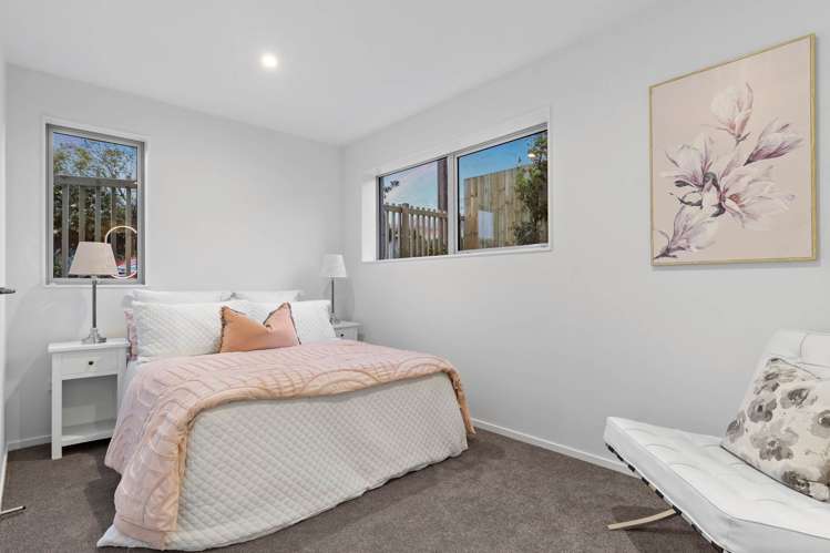 26B Trojan Crescent New Lynn_19