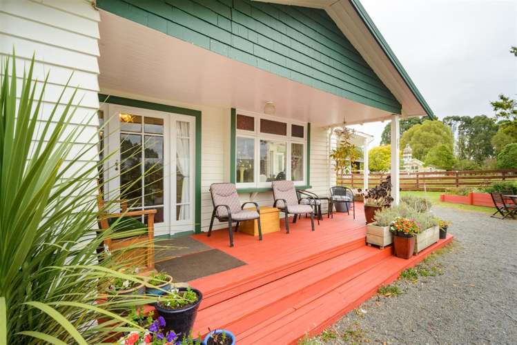 60 Johnson Street Bulls_26