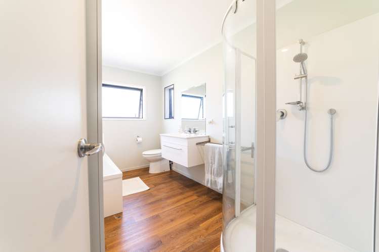 9 Ruataniwha Drive Collingwood_10