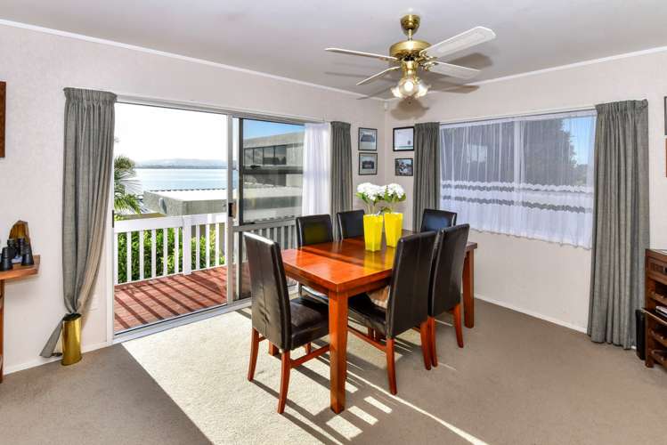 6 Moor Park Wattle Downs_4