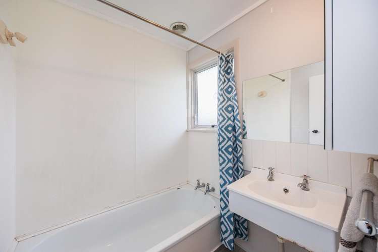 39 Clausen Street Takaro_13