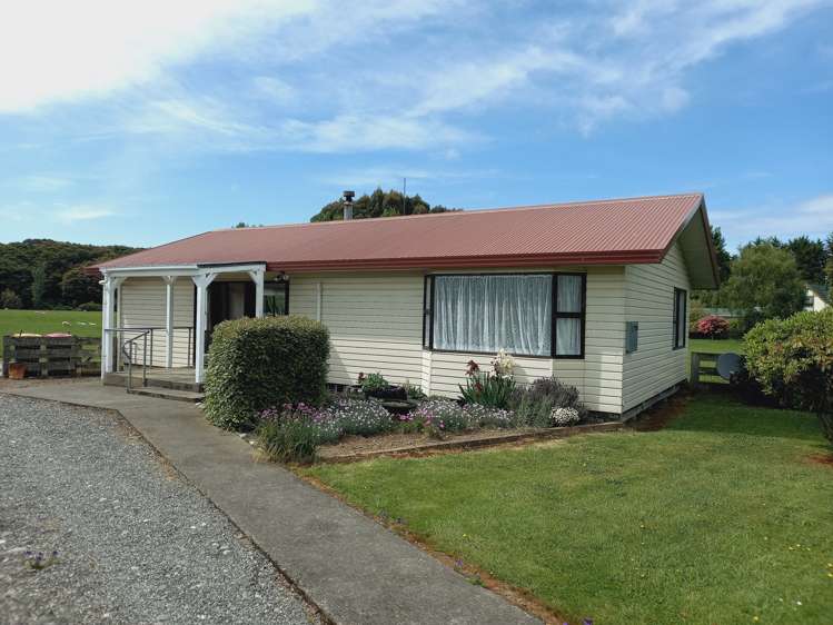 66 Clifden Highway Tuatapere_0