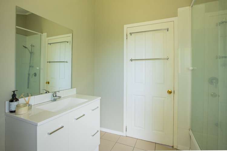 53 Cabeleigh Drive Helensville_13