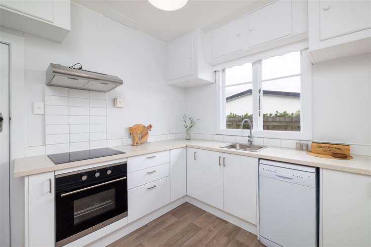 56 Torrens Road Hillmorton_6