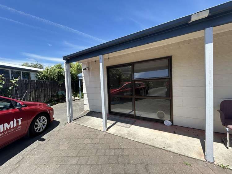 2/83 Golf Road 1874_1