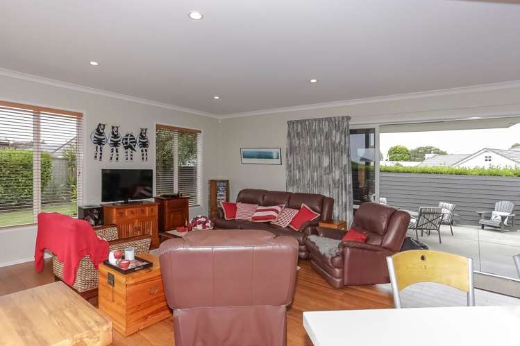 18 Contour Avenue Pyes Pa_10