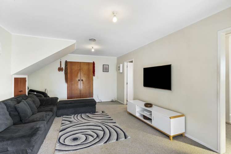 1/9 Malte Brun Place Papatoetoe_6