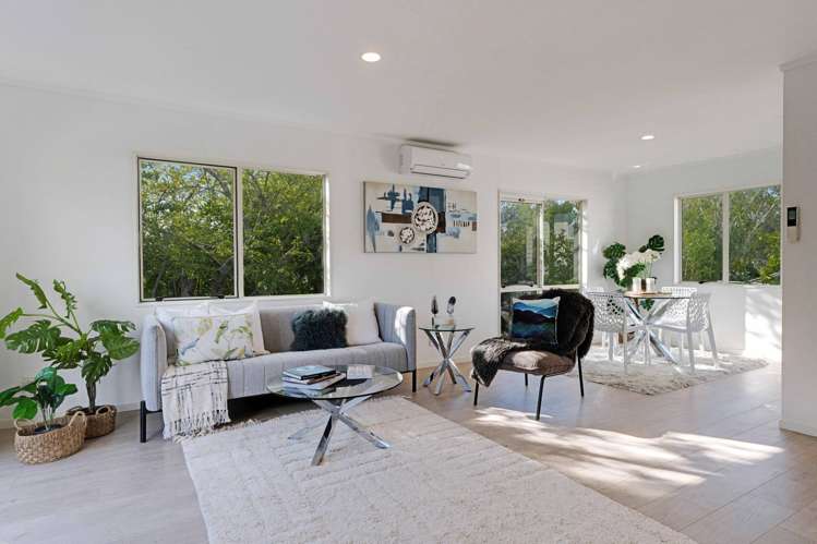 2/66 Coronation Road_3