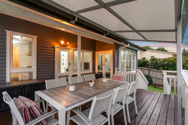 61 Taurus Crescent Beach Haven_2