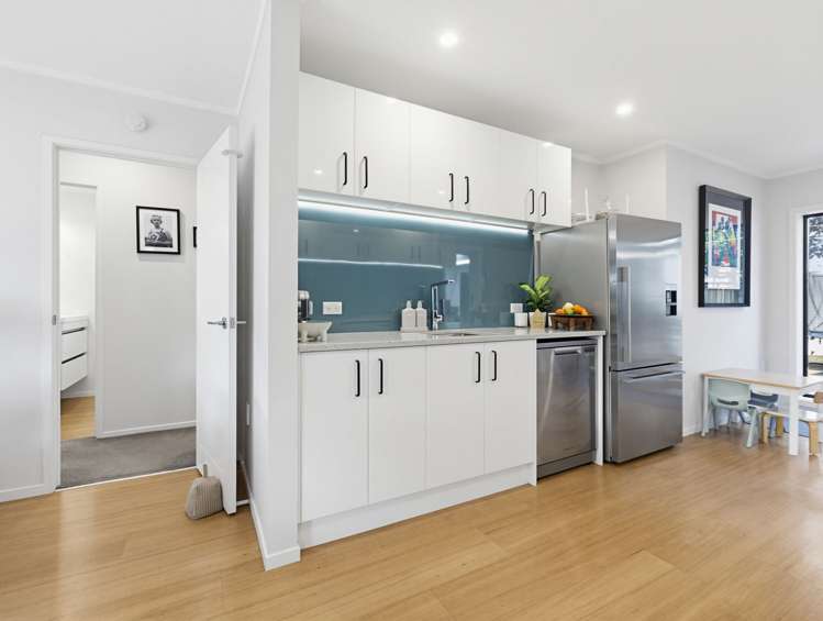 15A Claresholm place Mangere Bridge_6