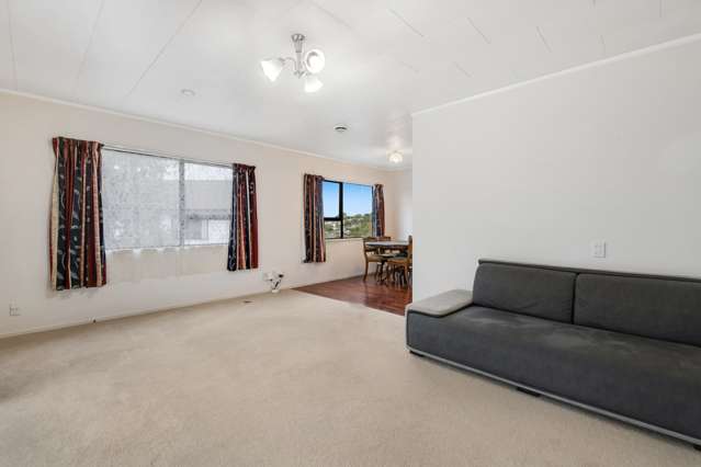 1/22 Leiden Place Totara Vale_4