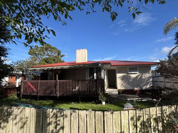 1/10 Chartwell Ave Glenfield_1
