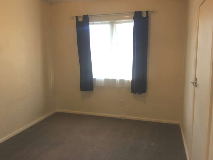 21 Fruitvale Road New Lynn_12