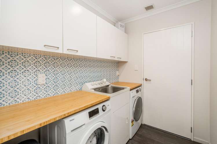 2/14 Bentley Street Russley_17