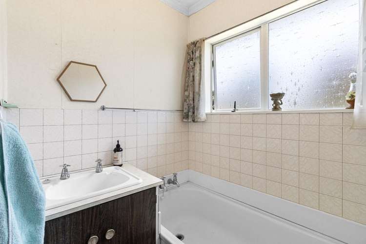 28d Paritutu Road Spotswood_12