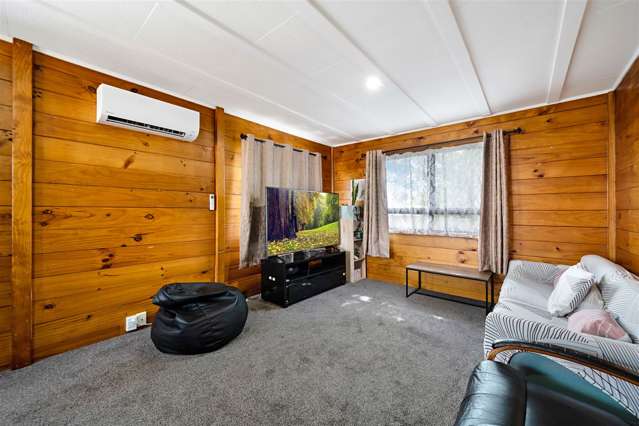 69 Glenview Road Glen Eden_3