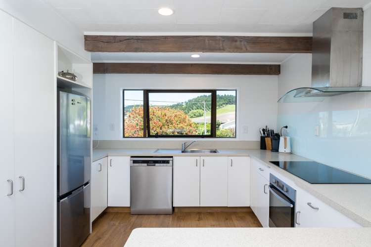 68 Harper Road Waimarama_11