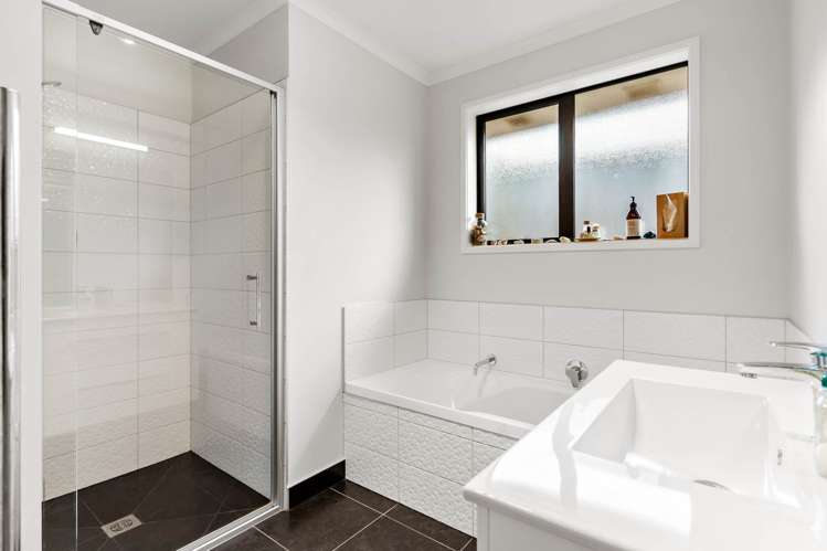 29 Lippiatt Crescent Pokeno_22