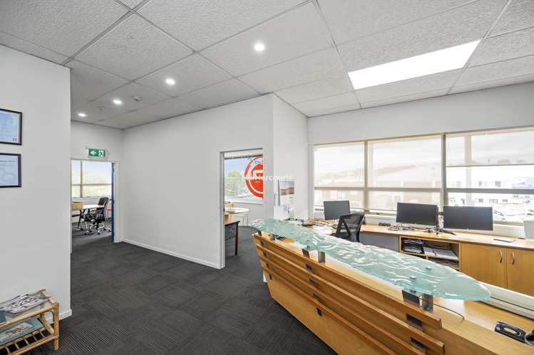 1 Colway Place Wairau Valley_9