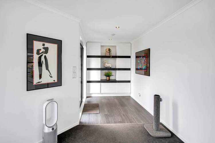 29 Araucana Way Burwood_7