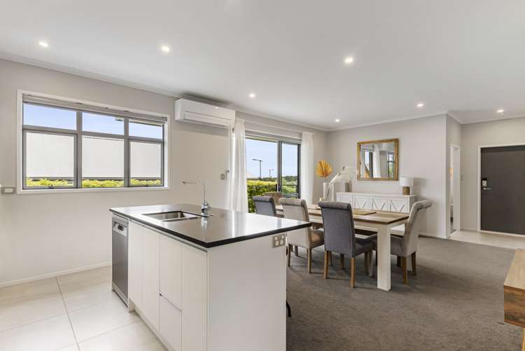 39 Twin Parks Rise Papakura_13