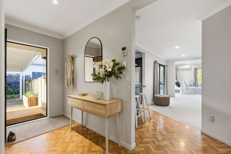 42 Lloyd Street Parkvale_17