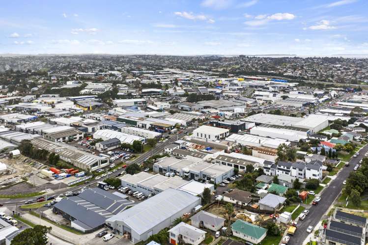 3/84-90 Hillside Road Wairau Valley_5