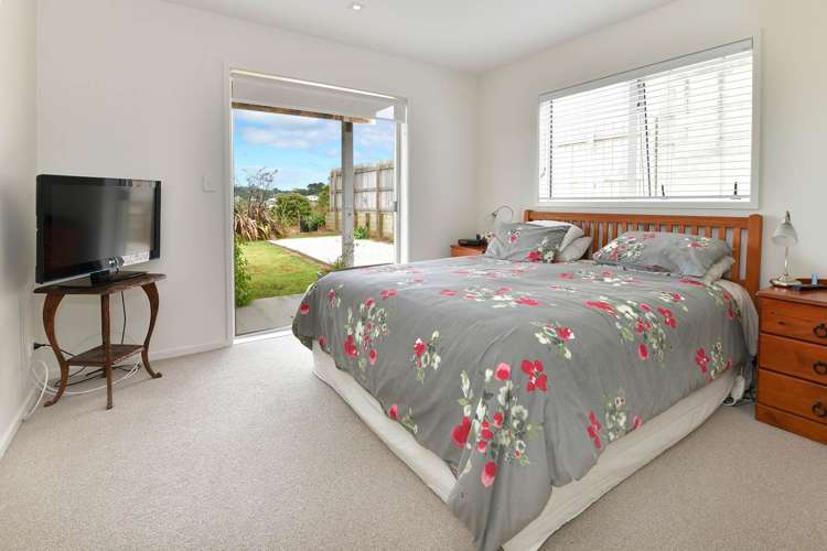 286 Alec Craig Way Gulf Harbour_10