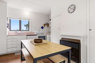 546 Henderson Road_1