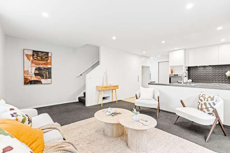 28C Hastings Street West_1