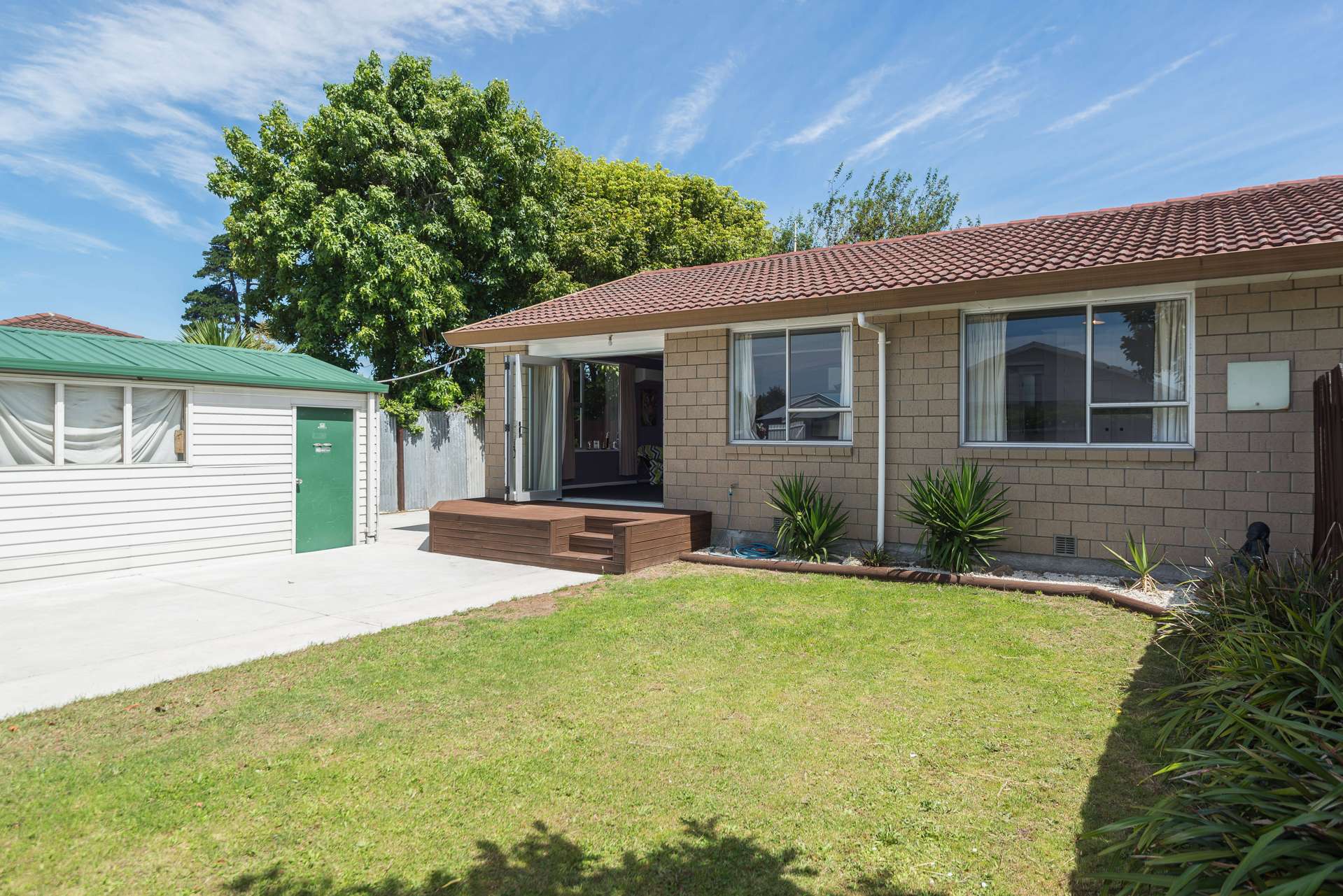 1/8 Leonie Place Aranui_0