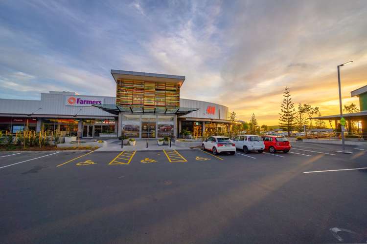 210 Point View Drive East Tamaki Heights_11