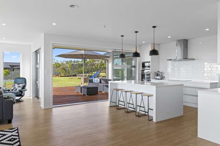 8 Bernora Crescent Bombay_6