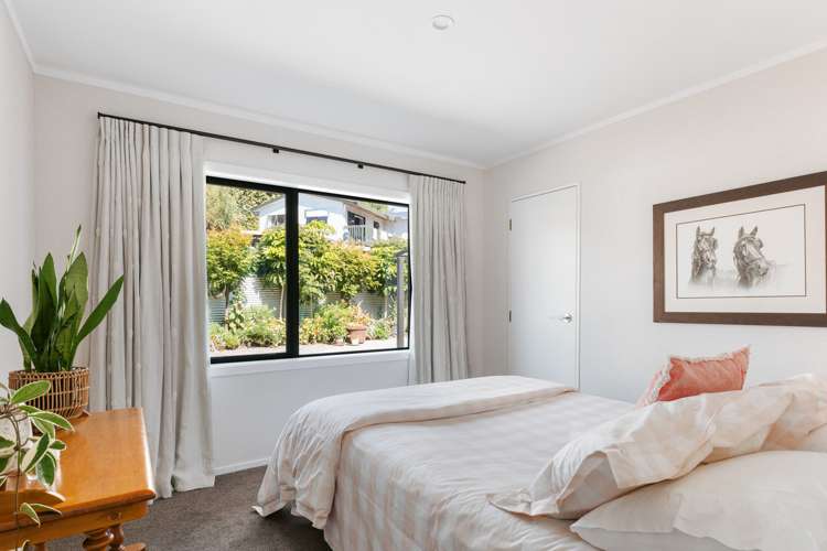 37 Pohutukawa Drive Athenree_13