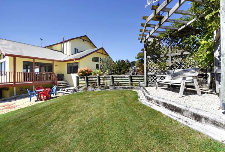 9 Van Beek Place Ruby Bay_32