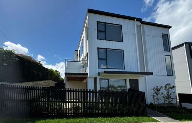 1 Pukakaho Lane 10695_1