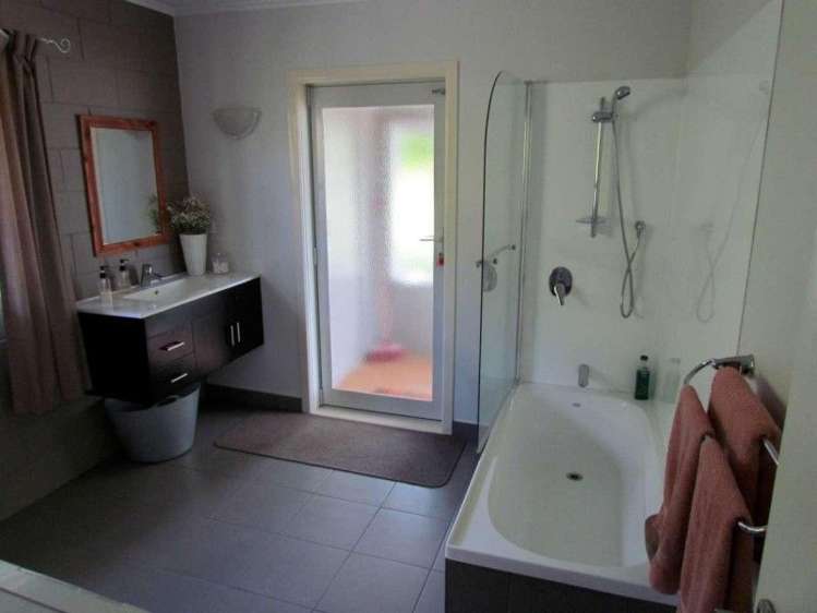 641 Pahi Road Paparoa_13