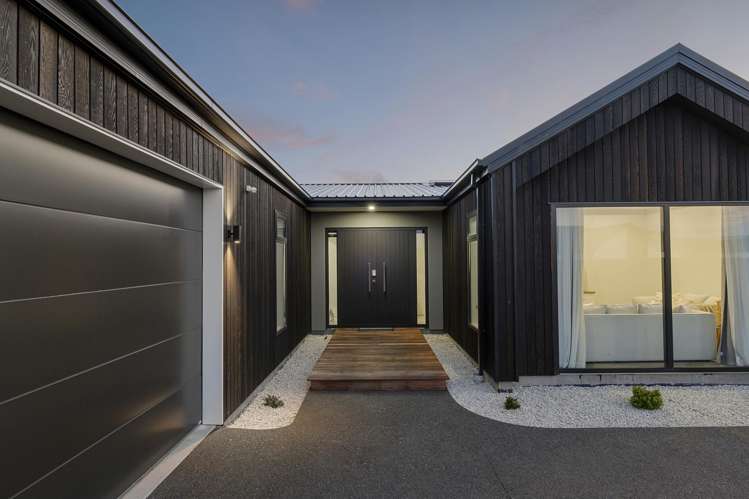 51 Candlesticks Crescent Lincoln_2