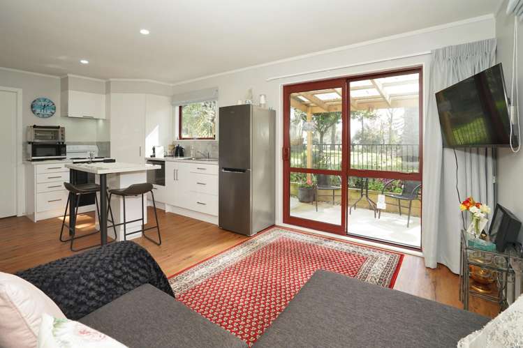 10 Robertson Road Whatawhata_25