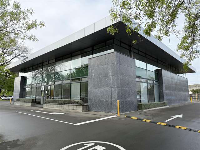 Prime Office Space in High-Profile Business Park