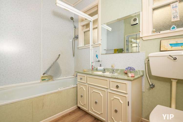 51 Tarawera Road Johnsonville_13