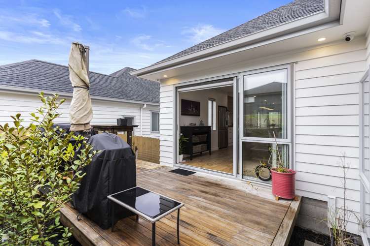 163 Bonair Crescent Silverdale_9