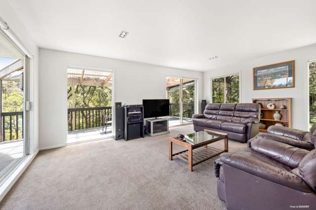 57 Woodfern Crescent Titirangi_3