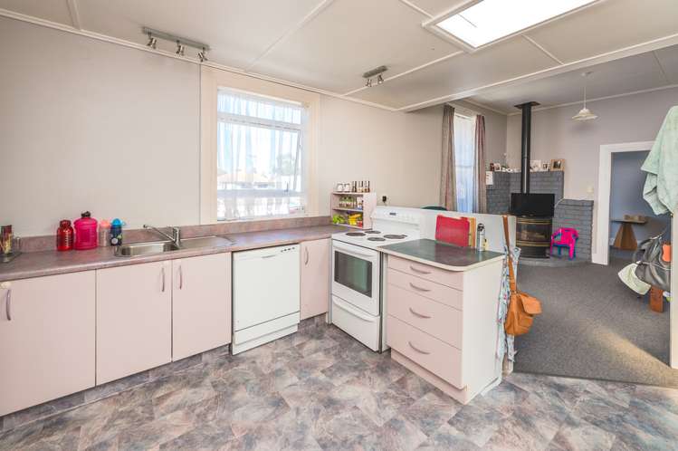 9 Holyoake Street Wanganui East_15