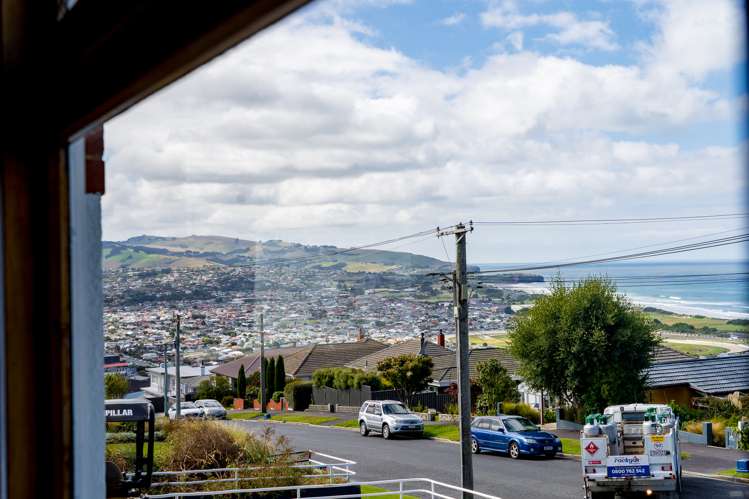 152 Easther Crescent Kew_16